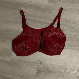 Elegant Red Lace Bra